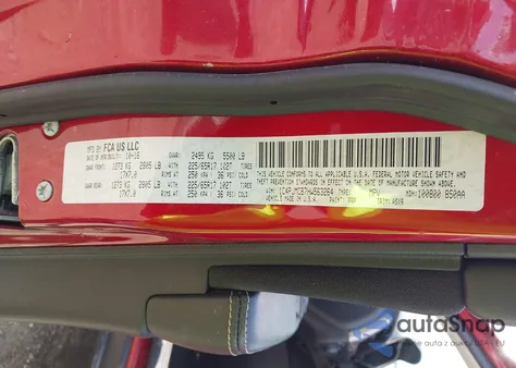 2017 Jeep Cherokee Latitude 4X4 z USA, uszkodzony, nr VIN 1C4PJMCB7HW563264